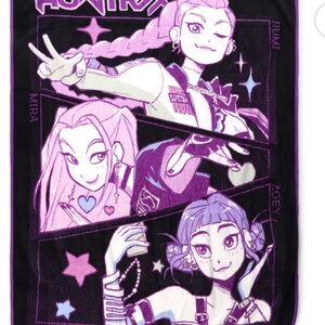 KPop Denom Hunters throw